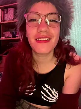 Nina-Chick777 live sex cam