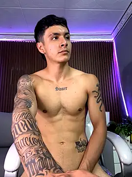 Leo_santoro live sex cam