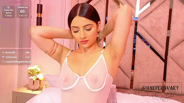 Harper-Avary live sex cam