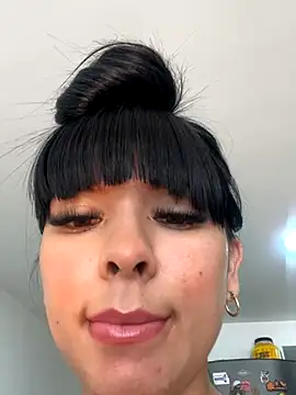 BrendaCrean live sex cam