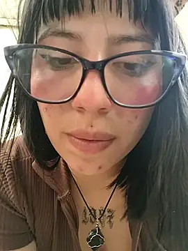 Kitty_Melodi live sex cam