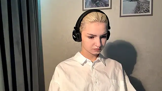 Cindi_Jacobs's cam snapshot