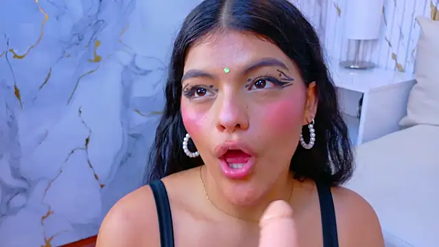 NIKIBUNNY's cam snapshot