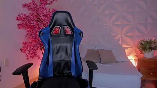 cora_22's cam snapshot