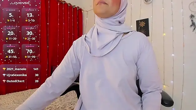 AishaAmin_'s cam snapshot