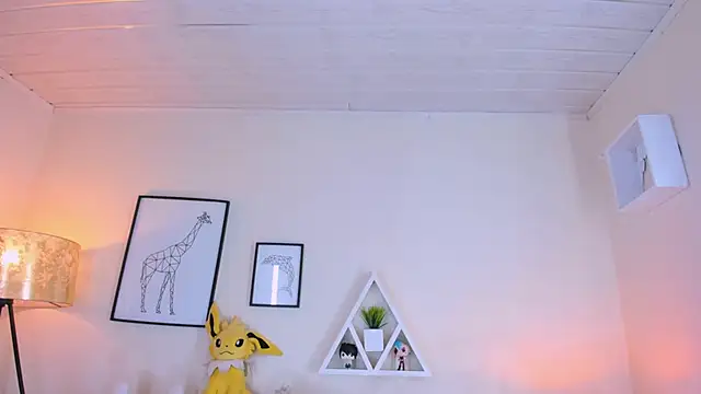 LusyKitty's cam snapshot