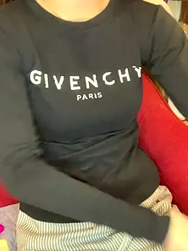 Mimi05_'s cam snapshot