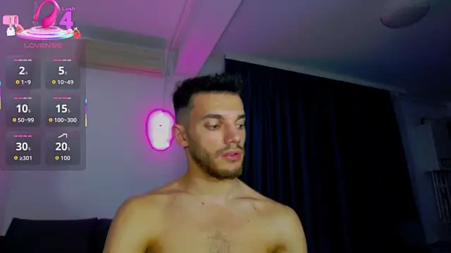 DominicValente's cam snapshot