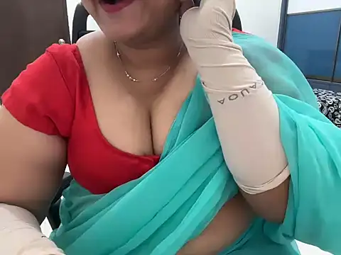 divyareddy-telugu's cam snapshot