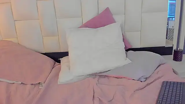 estefania__gomez's cam snapshot