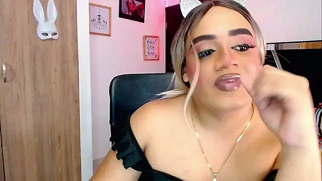 Amber_bigdick22 live sex cam