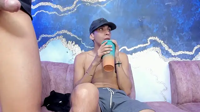 Juicy_Creww live sex cam