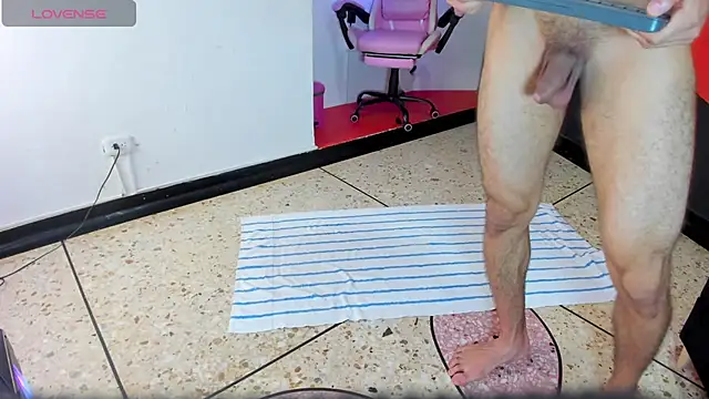 AlessioVitale live sex cam