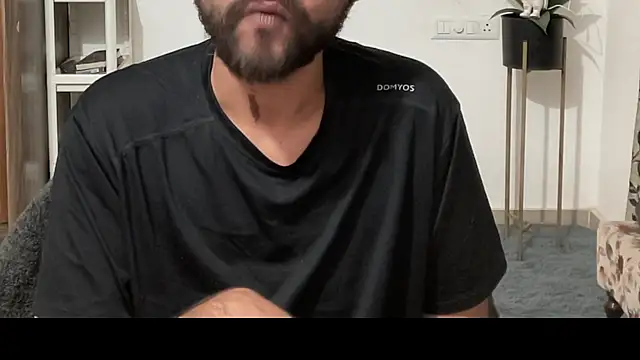 MakeMeAwareAah live sex cam