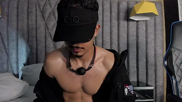 NicolaiKarav live sex cam