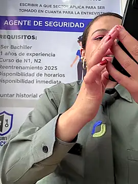 Ariana-07 live sex cam