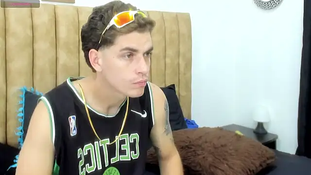 AUSTIN-PRRR live sex cam