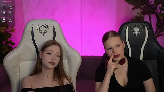 Esmie_Smile live sex cam