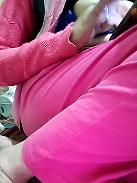 LOVE-VIKA live sex cam