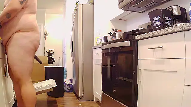 Strong_Bear89 live sex cam