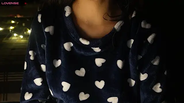 Misha-Malhotra live sex cam