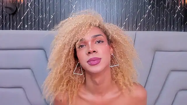 NaomiSteward live sex cam