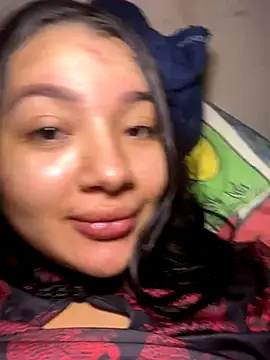 QueenYumi live sex cam