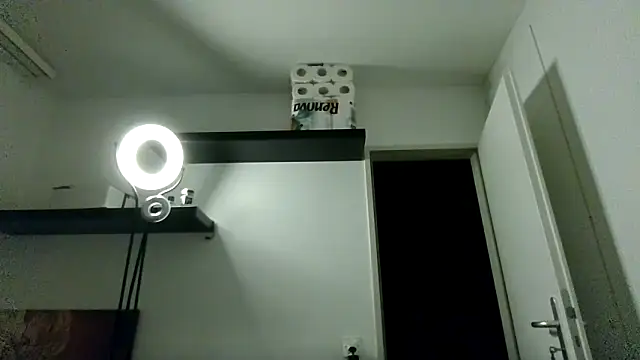 alpha-hunk live sex cam