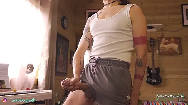 Antinoo_Gnothi live sex cam