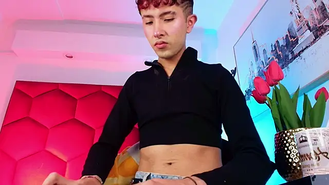 Noah_Xitruxx live sex cam