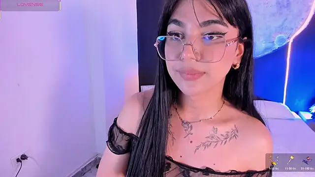 RoseCassie live sex cam