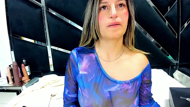 GiaRoussel's cam snapshot