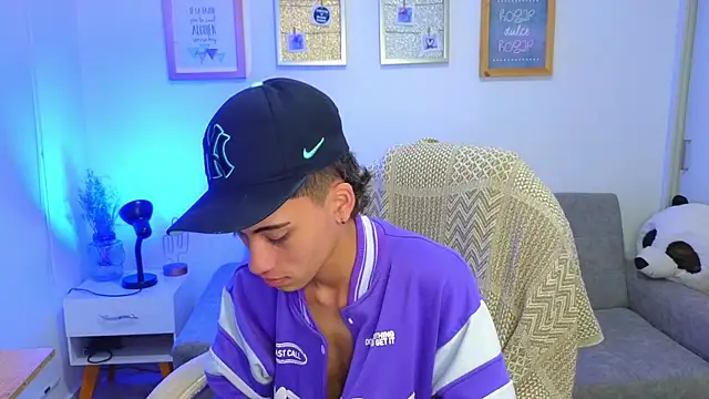 yulian_vasquez's cam snapshot