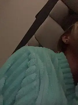 Ameellie's cam snapshot