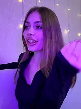 Elizabeth_Tay's cam snapshot