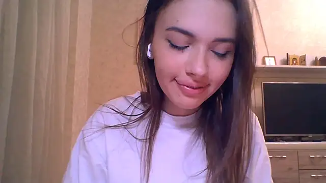 CeyaLier's cam snapshot