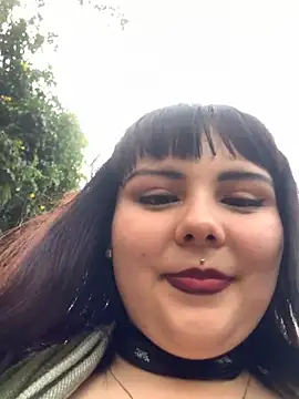 Yuliks_ live sex cam