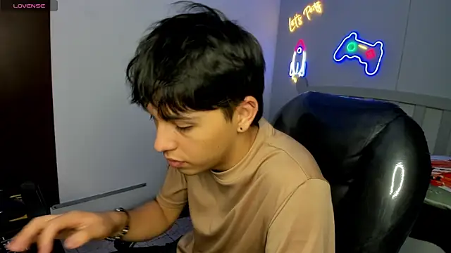 StiwenTwink live sex cam