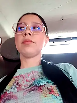 KarelysAC's cam snapshot