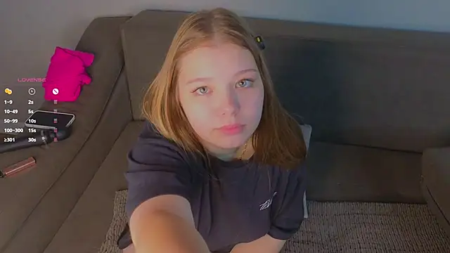 CruzMensch's cam snapshot