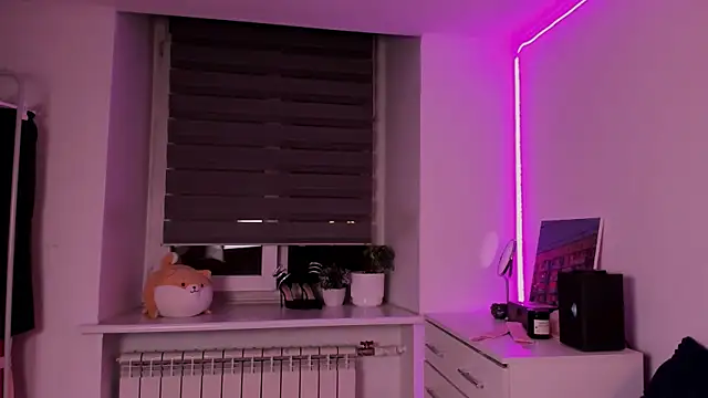 miabellee's cam snapshot