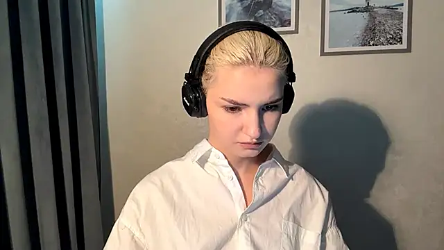 Cindi_Jacobs's cam snapshot