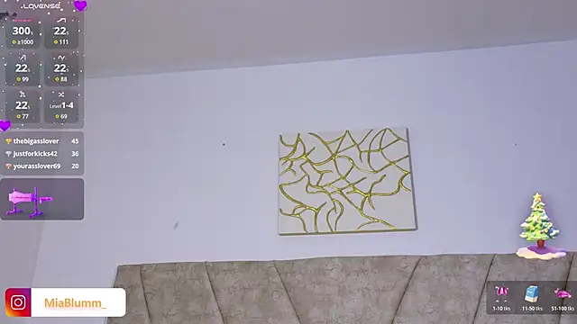 MiaBlumm_'s cam snapshot