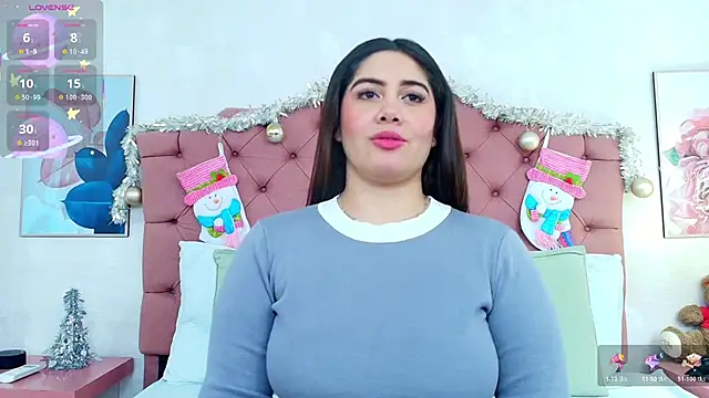 ThyaraJhons live sex cam