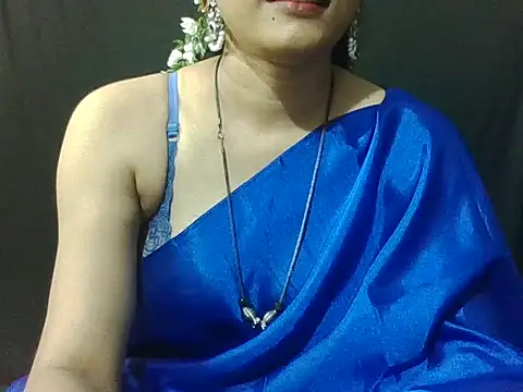 Thilothama_Vaishu's cam snapshot