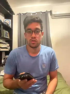 Magicerosxx69 live sex cam