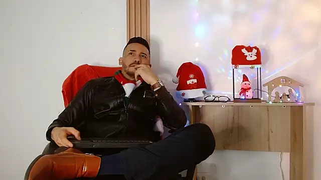 Reiko_85_ live sex cam