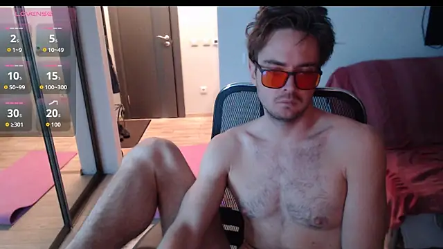 lucky_swimmer live sex cam