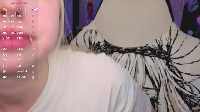 ElvenQueen live sex cam