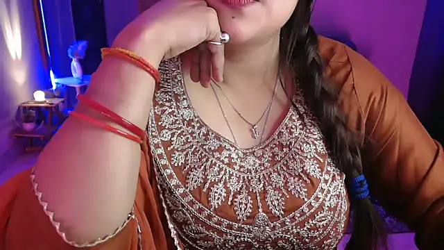 Mitikaa live sex cam